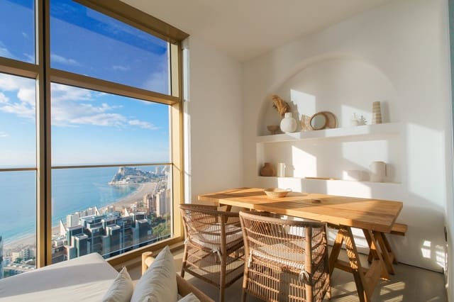 2 quarto Apartamento para venda em Playa Poniente, Benidorm com garagem - 650 000 € (Ref: 9657951)