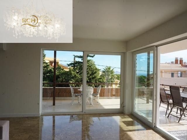 Chalet de 6 habitaciones en Barranco Hondo - Varadero  , La Nucia en venta con piscina - 1.090.000 € (Ref: 9657959)