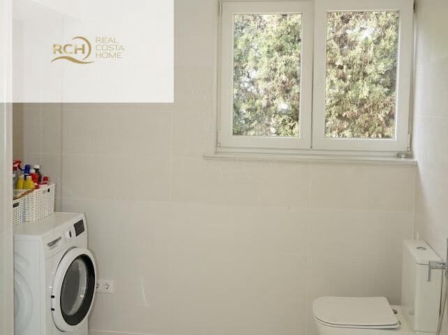 6 bedroom Villa for sale in La Nucia with pool - € 1,090,000 (Ref: 9657959)