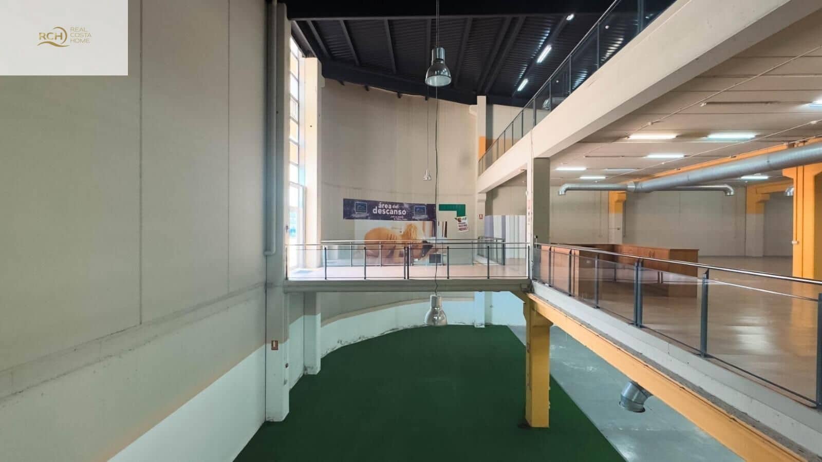 Commerciale in vendita in Finestrat - 2.150.000 € (Rif: 9657960)