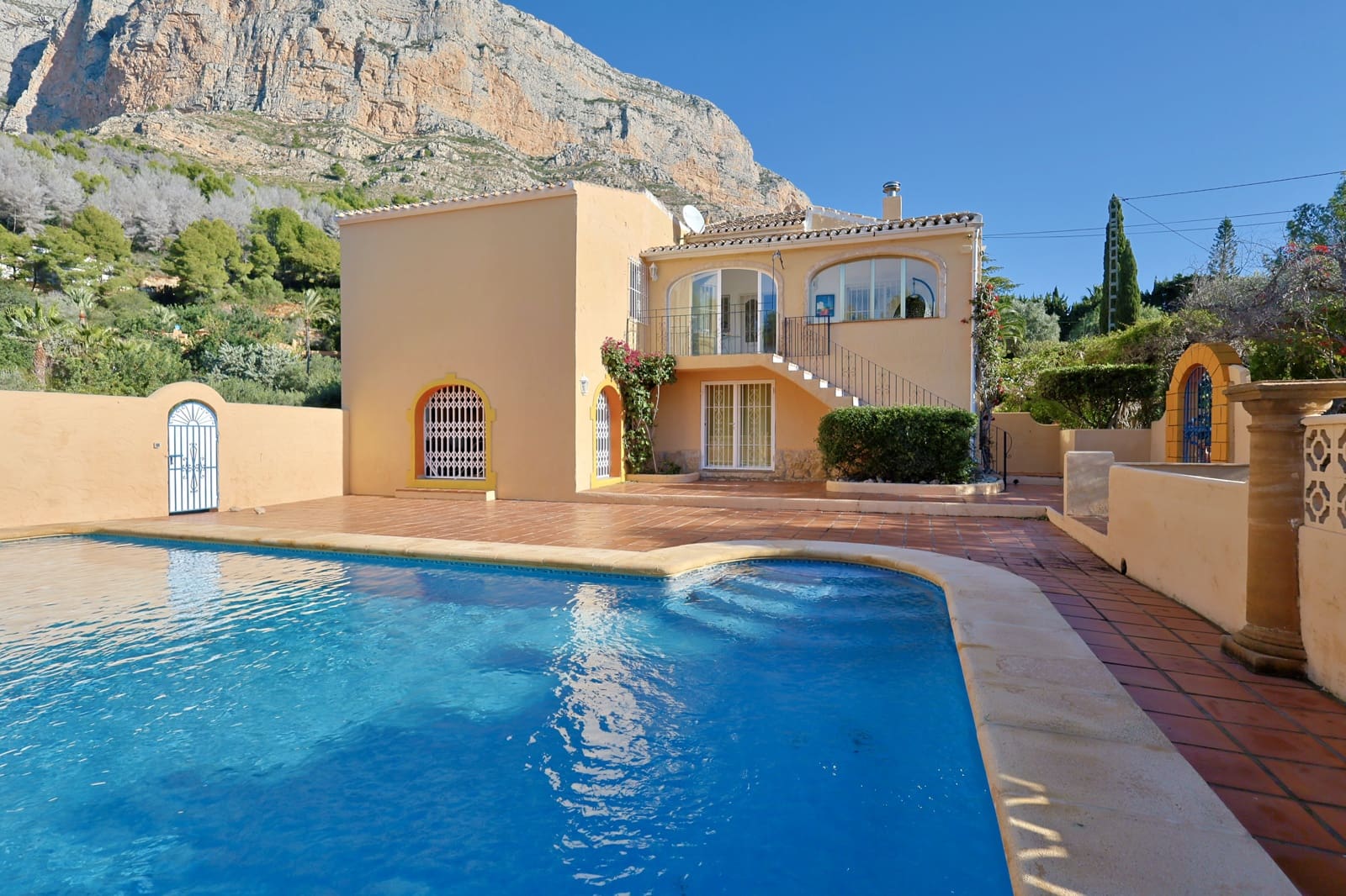 4 soverom Villa til salgs i Javea / Xabia med svømmebasseng garasje - € 750 000 (Ref: 9657961)