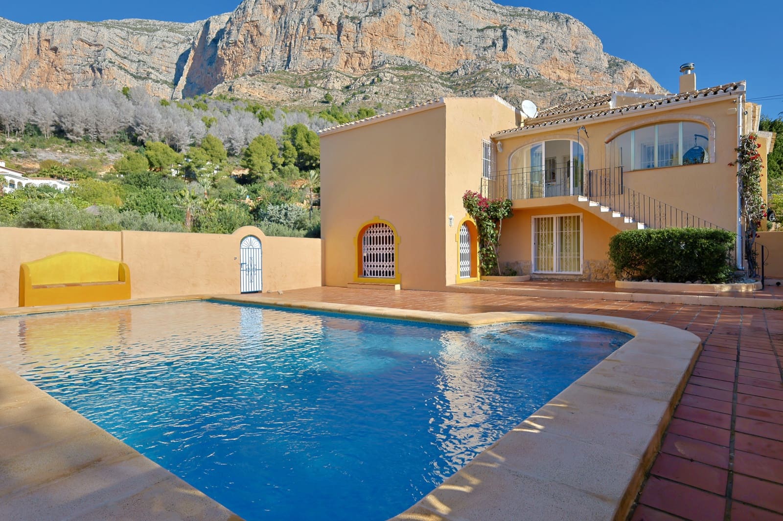 4 soverom Villa til salgs i Javea / Xabia med svømmebasseng garasje - € 750 000 (Ref: 9657961)