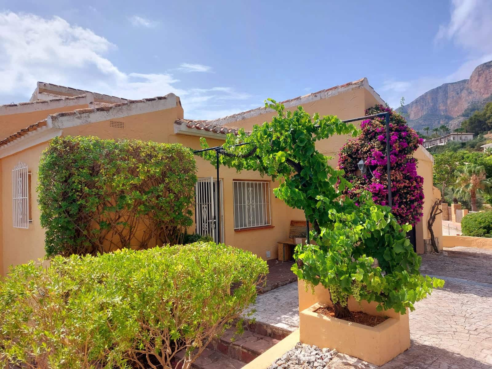 4 soverom Villa til salgs i Javea / Xabia med svømmebasseng garasje - € 750 000 (Ref: 9657961)
