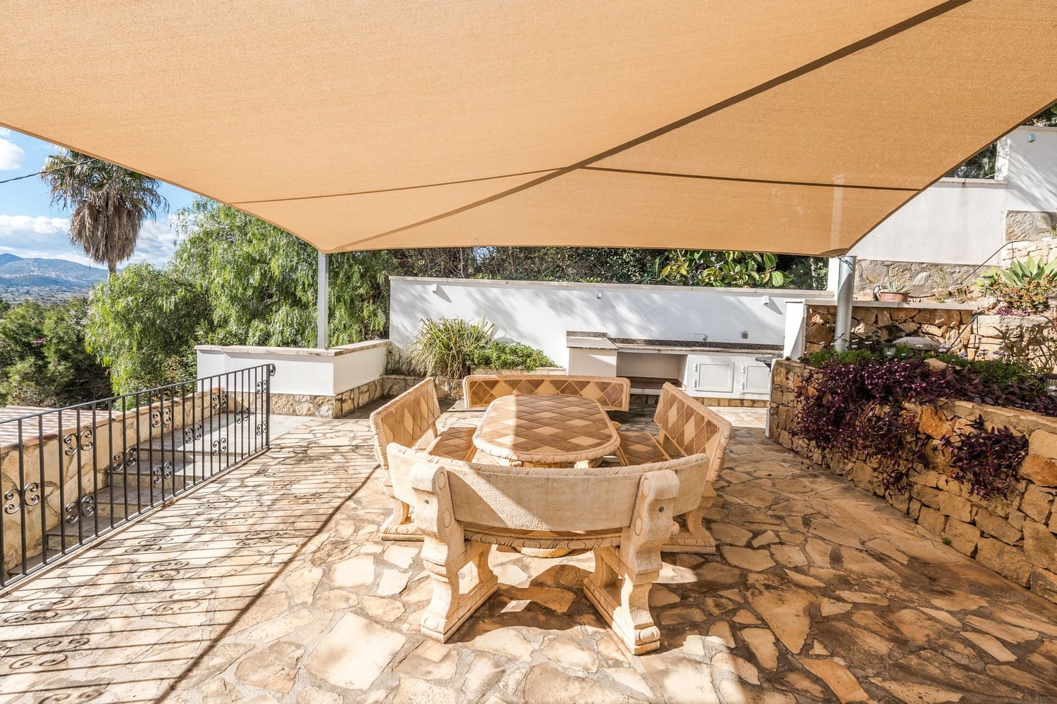 4 Zimmer Villa zu verkaufen in Javea / Xabia mit Pool Garage - 1.150.000 € (Ref: 9657962)