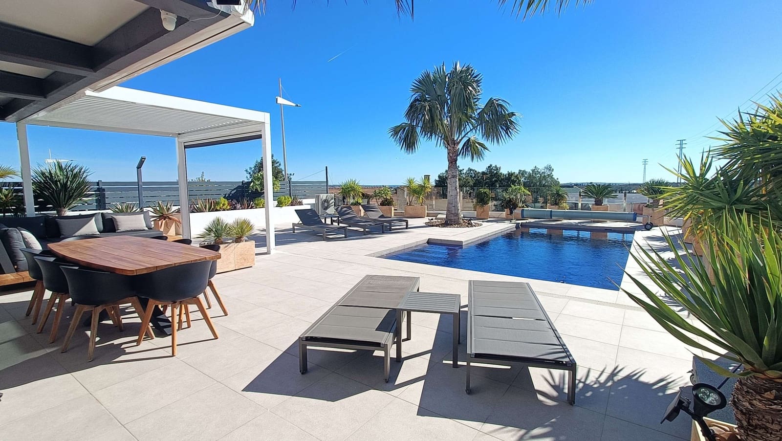 3 Zimmer Villa zu verkaufen in Algorfa mit Pool Garage - 729.000 € (Ref: 9657964)