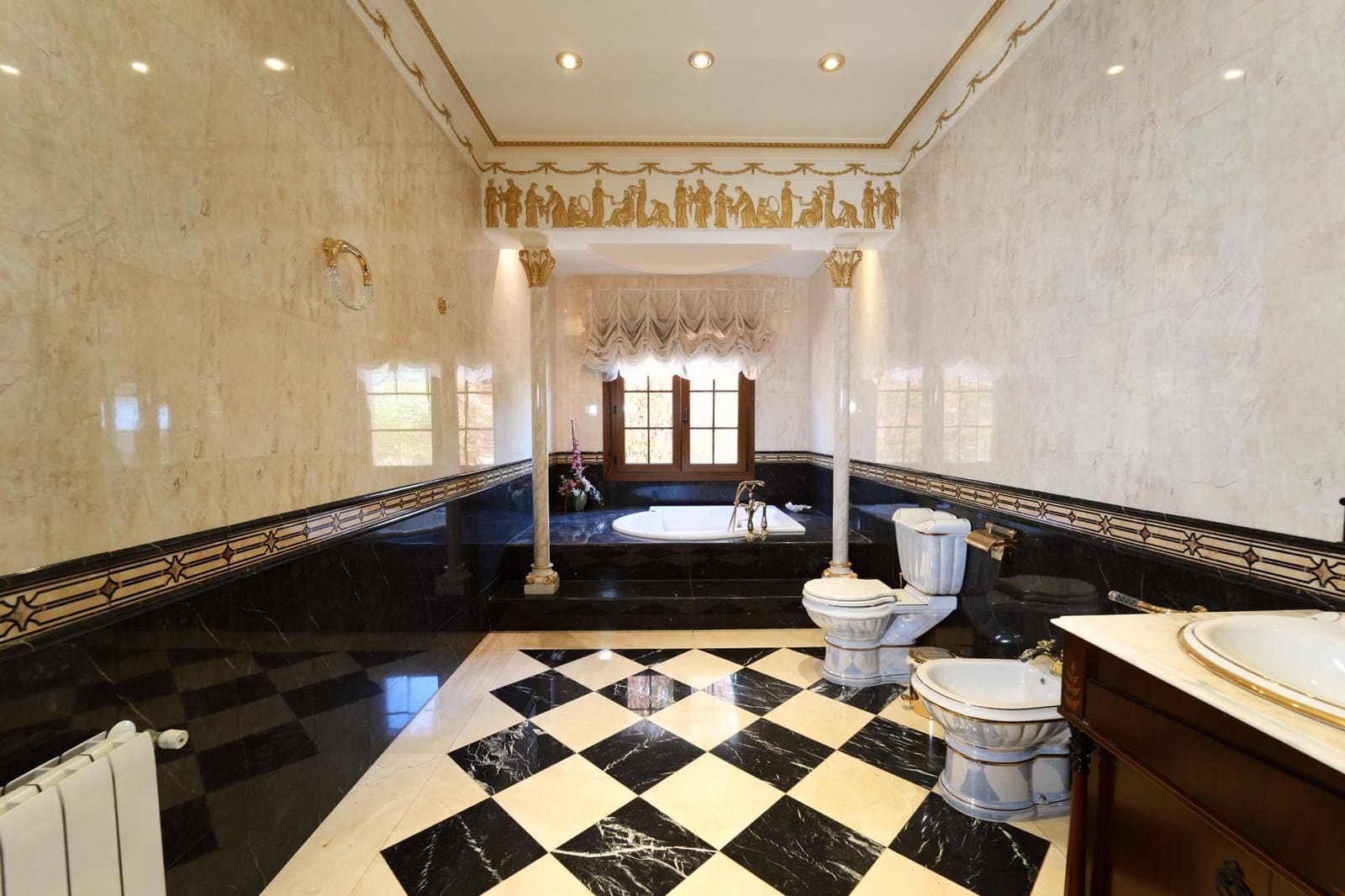 8 makuuhuone Huvila myytävänä paikassa Orihuela Costa mukana uima-altaan - 1 500 000 € (Ref: 9657968)