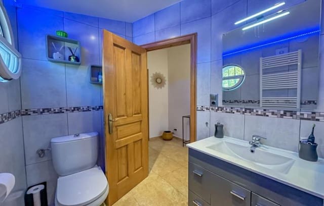 6 Zimmer Villa zu verkaufen in Canuta, Calpe / Calp mit Pool - 749.000 € (Ref: 9657975)