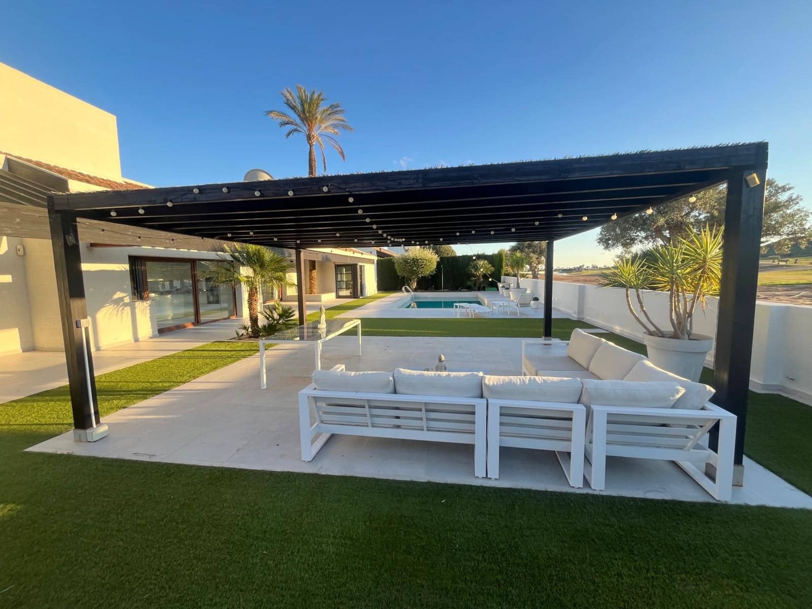 4 bedroom Villa for sale in Avileses with pool garage - € 995,000 (Ref: 9657976)