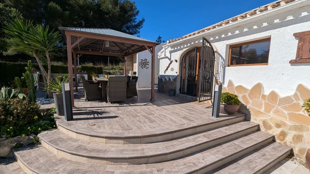 4 Zimmer Villa zu verkaufen in Javea / Xabia mit Pool Garage - 1.595.000 € (Ref: 9657978)
