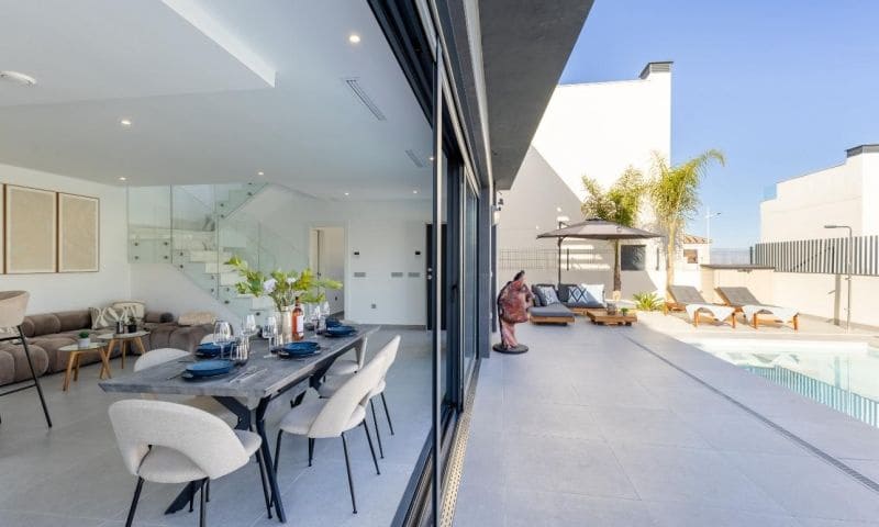 3 sovrum Villa till salu i Algorfa med pool garage - 549 900 € (Ref: 9657982)