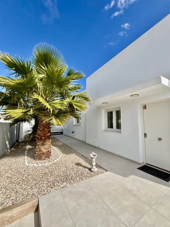 3 sovrum Villa till salu i Benijofar - 569 500 € (Ref: 9657985)