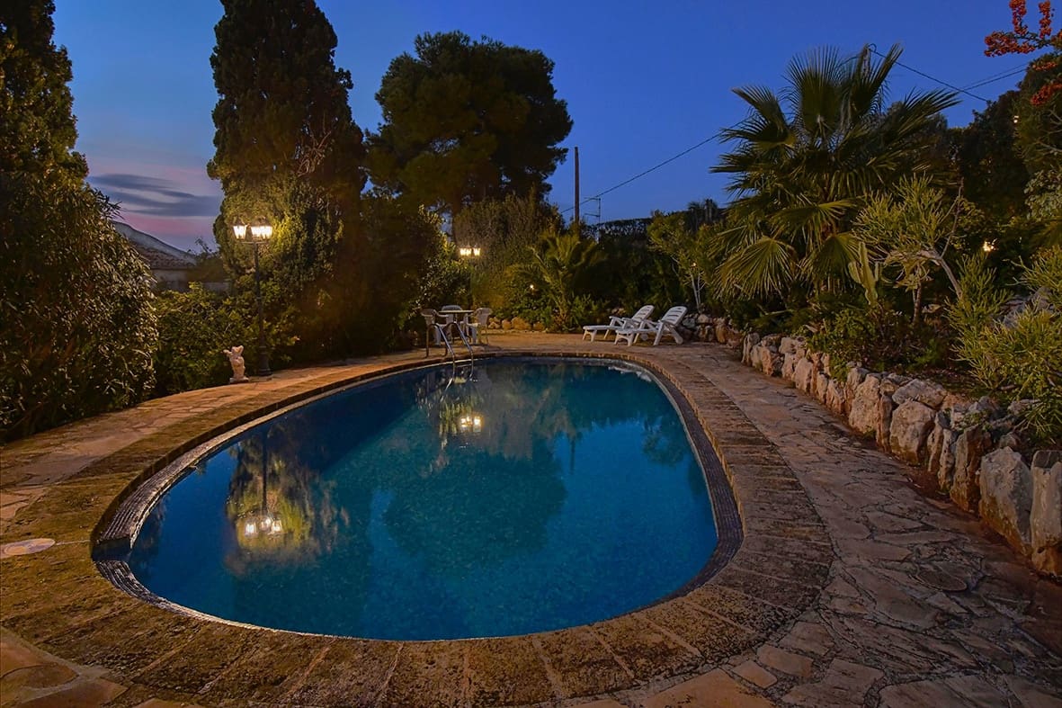 6 makuuhuone Huvila myytävänä paikassa Javea / Xabia - 950 000 € (Ref: 9657992)