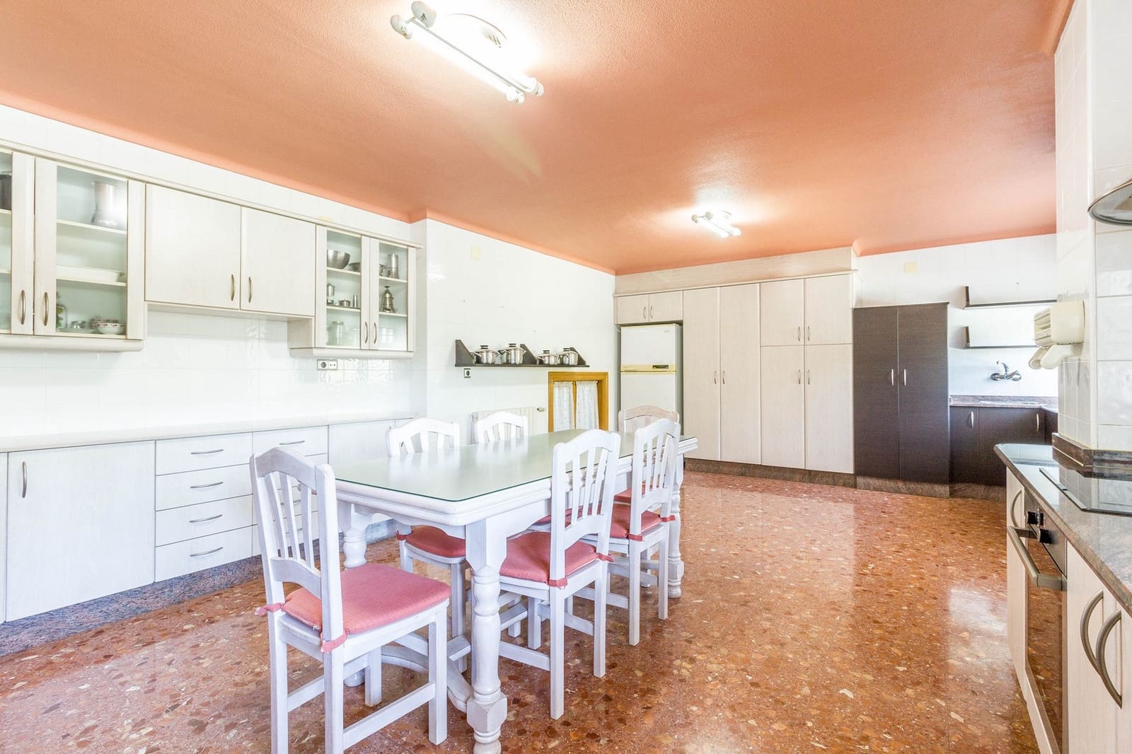 7 chambre Villa/Maison à vendre à Yecla avec piscine - 600 000 € (Ref: 9657994)