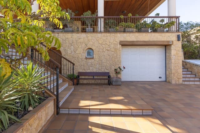 5 Zimmer Villa zu verkaufen in Parque de las Naciones, Torrevieja mit Pool - 1.150.000 € (Ref: 9657995)