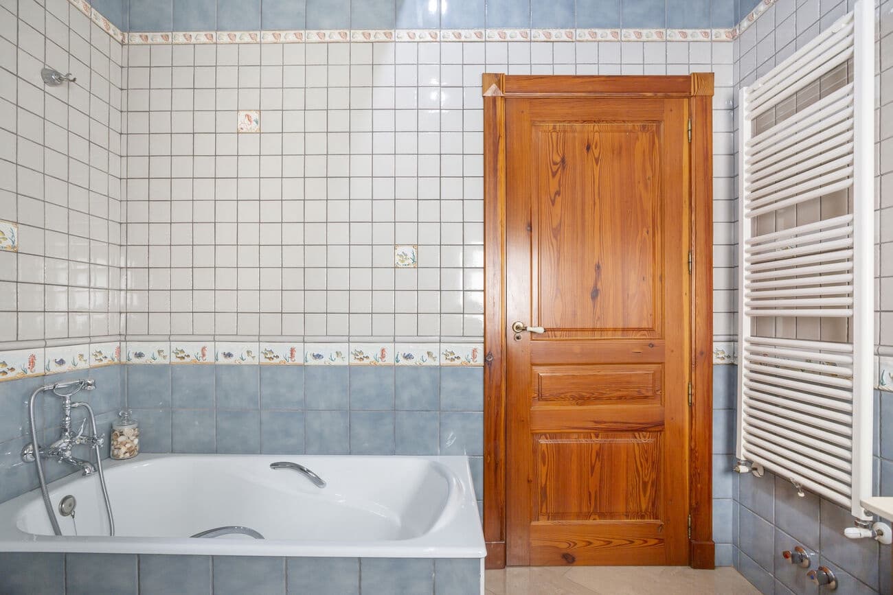 5 Zimmer Villa zu verkaufen in Torrevieja mit Pool - 1.150.000 € (Ref: 9657995)