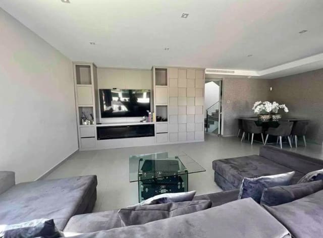 5 soverom Villa til salgs i Los Balcones med garasje - € 999 999 (Ref: 9657998)