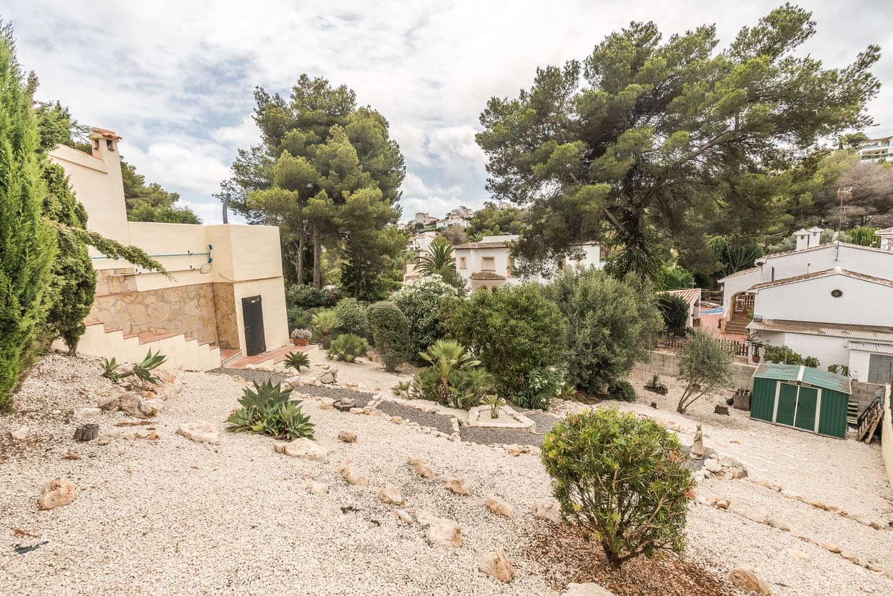 Chalet de 4 habitaciones en Javea / Xàbia en venta con piscina garaje - 799.950 € (Ref: 9657999)