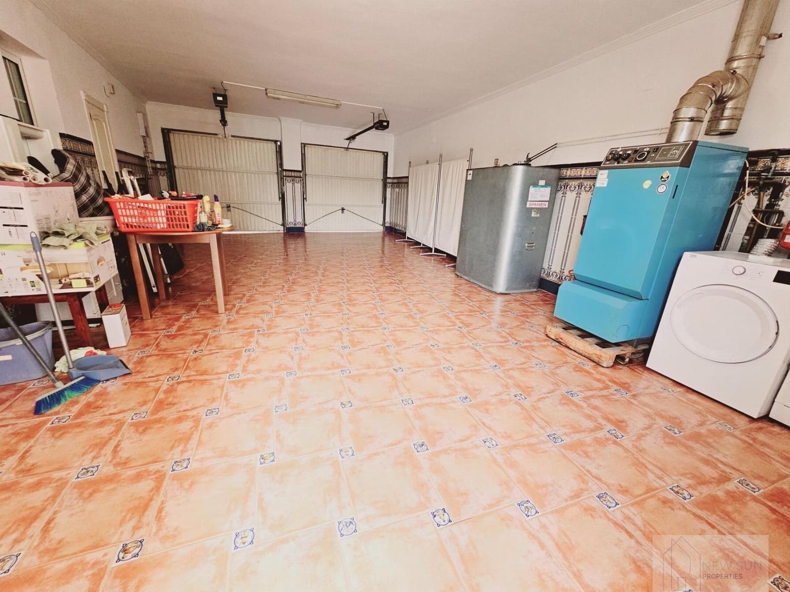 5 soveværelse Villa til salg i Torrevieja med swimmingpool - € 689.000 (Ref: 9658002)