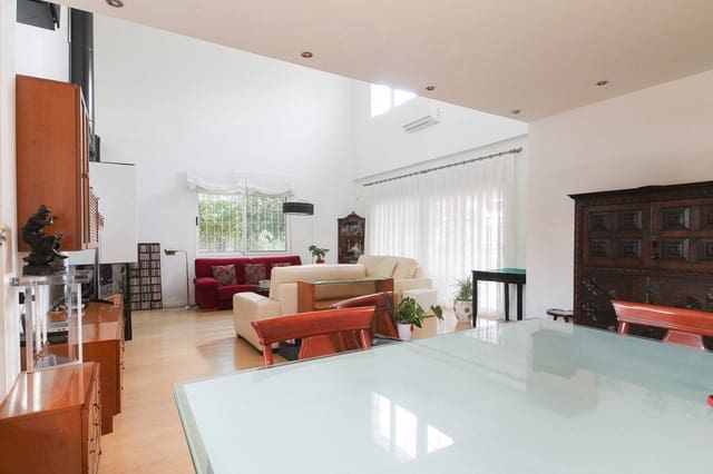 6 makuuhuone Huvila myytävänä paikassa San Vicente / Sant Vicent del Raspeig - 895 000 € (Ref: 9658006)