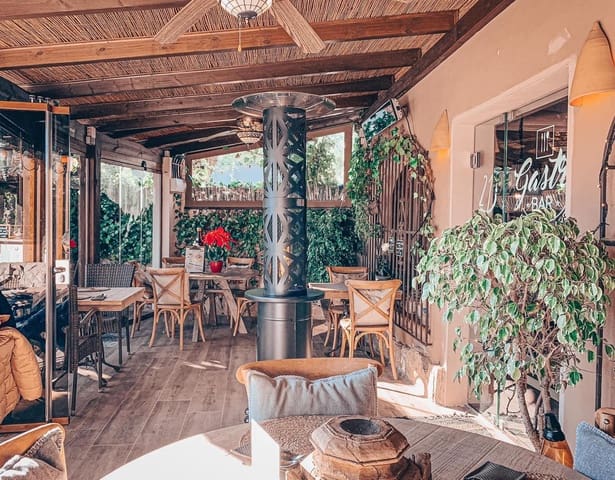 9 quarto Comercial para venda em Pinar del Advocat - Cometa, Teulada-Moraira - 2 300 000 € (Ref: 9659267)