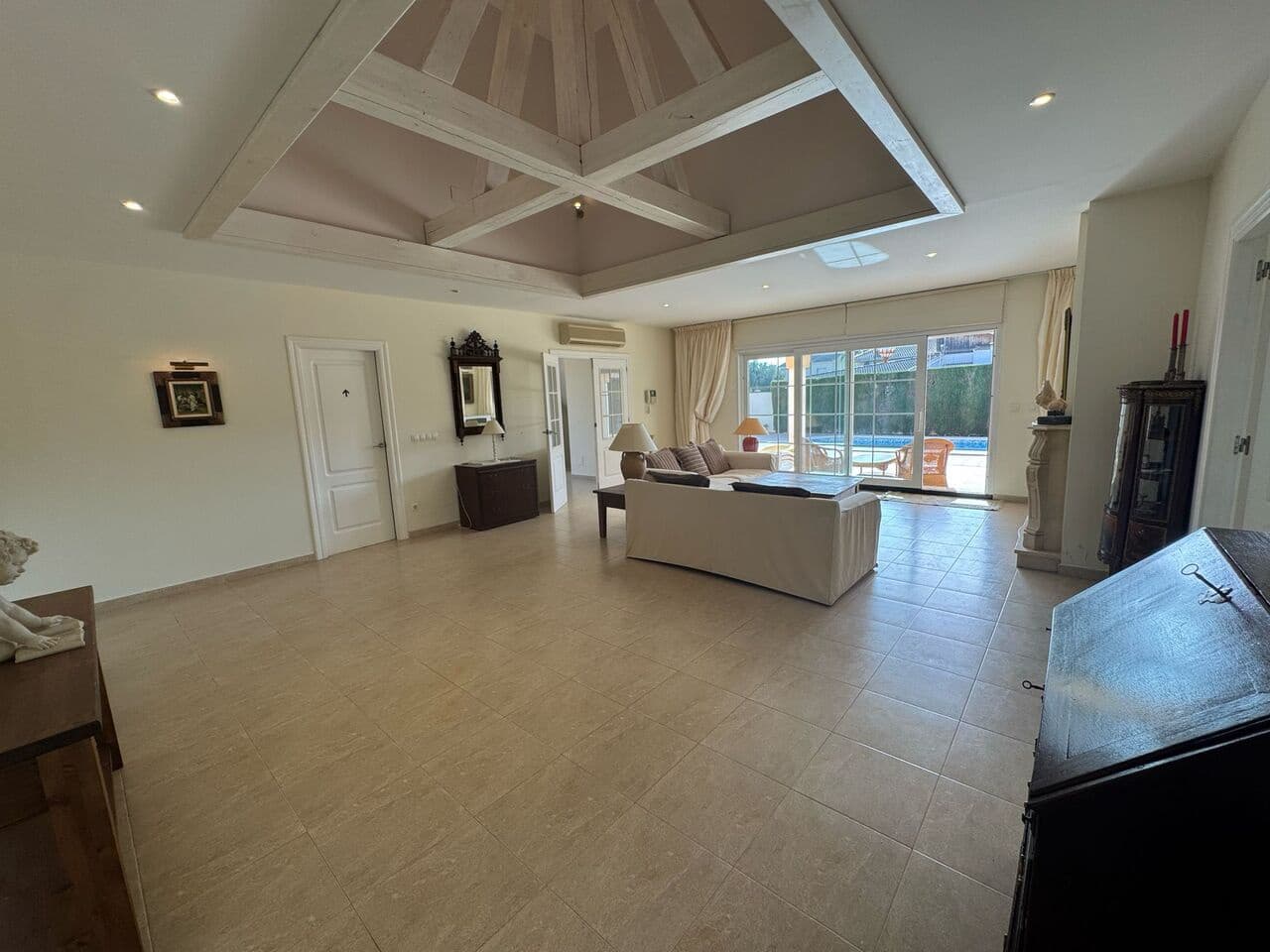 4 soveværelse Villa til salg i Playa Flamenca med swimmingpool - € 860.000 (Ref: 9660611)