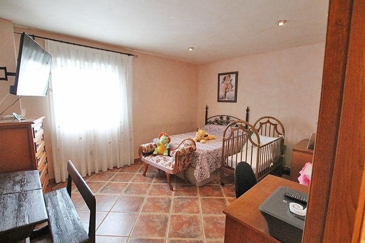 6 bedroom Villa for sale in Formentera del Segura with pool - € 577,400 (Ref: 9663304)