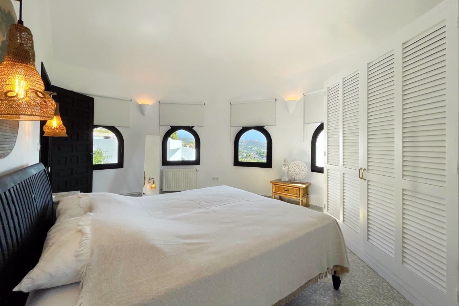 4 bedroom Villa for sale in Moraira with pool garage - € 1,199,000 (Ref: 9669202)