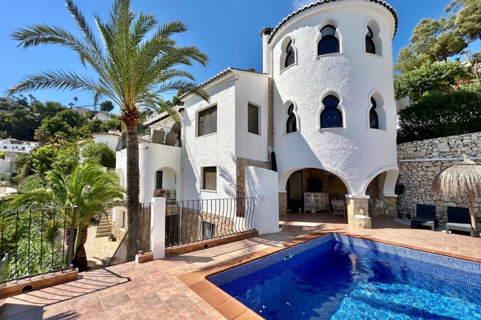 4 bedroom Villa for sale in Moraira with pool garage - € 1,199,000 (Ref: 9669202)