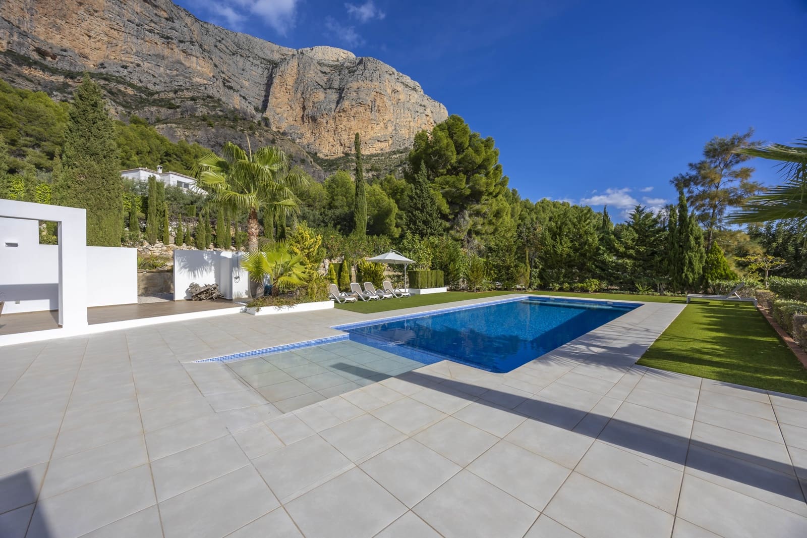 5 soveværelse Villa til salg i Javea / Xabia med swimmingpool - € 1.795.000 (Ref: 9696959)