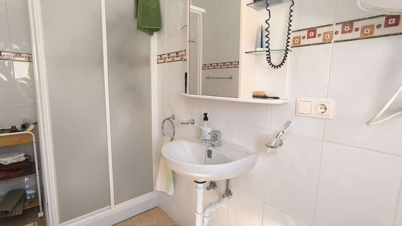 7 Zimmer Villa zu verkaufen in Ciudad Quesada mit Pool Garage - 599.950 € (Ref: 9706005)