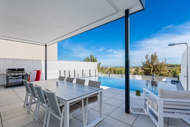 4 chambre Villa/Maison à vendre à San Miguel de Salinas avec piscine - 695 000 € (Ref: 9714099)