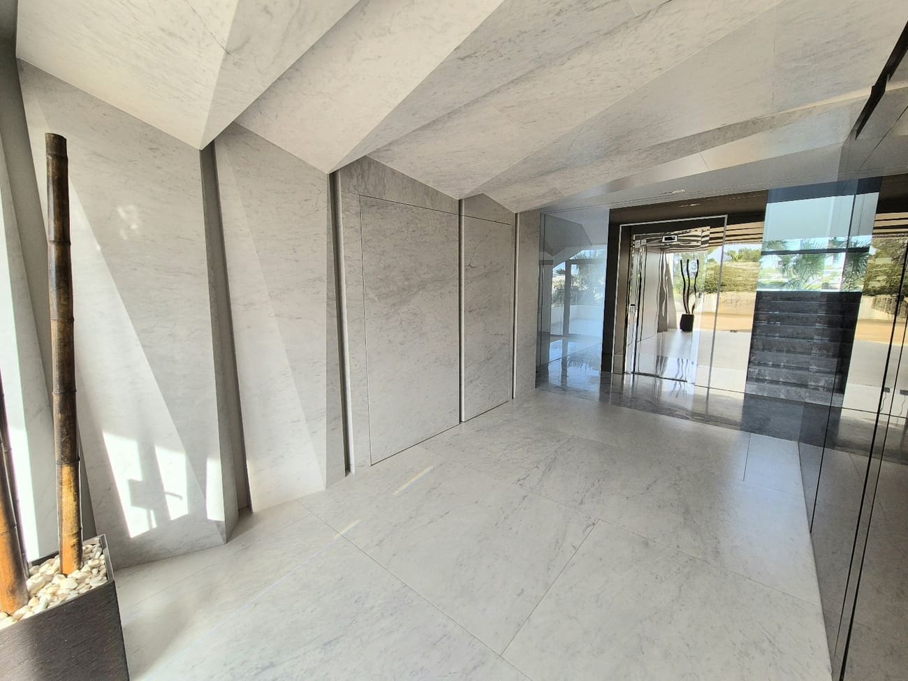 3 bedroom Apartment for sale in Las Colinas Golf with pool - € 829,000 (Ref: 9714101)