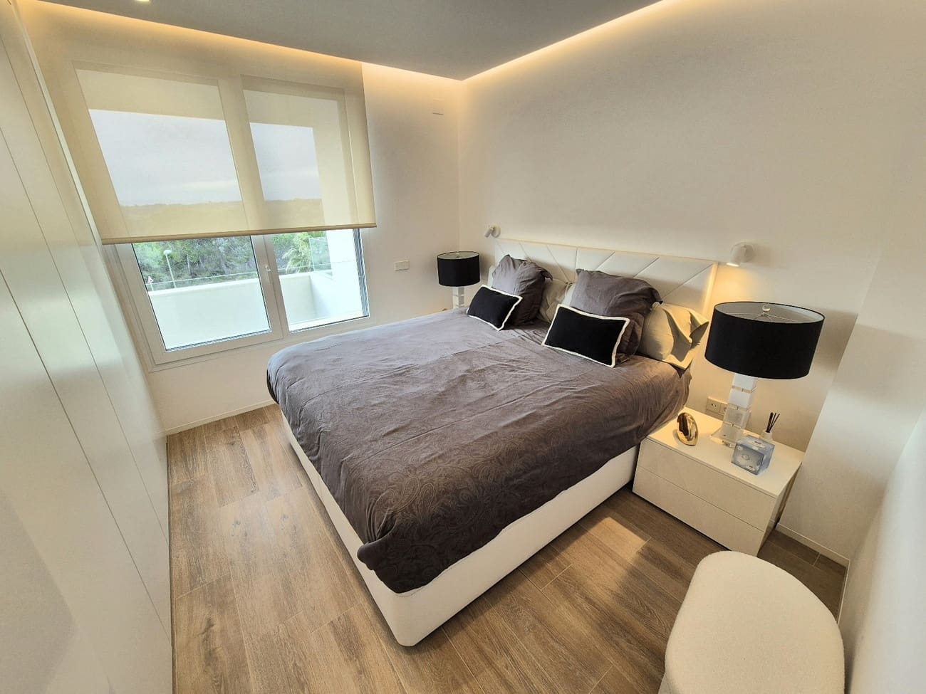 3 bedroom Apartment for sale in Las Colinas Golf with pool - € 829,000 (Ref: 9714101)