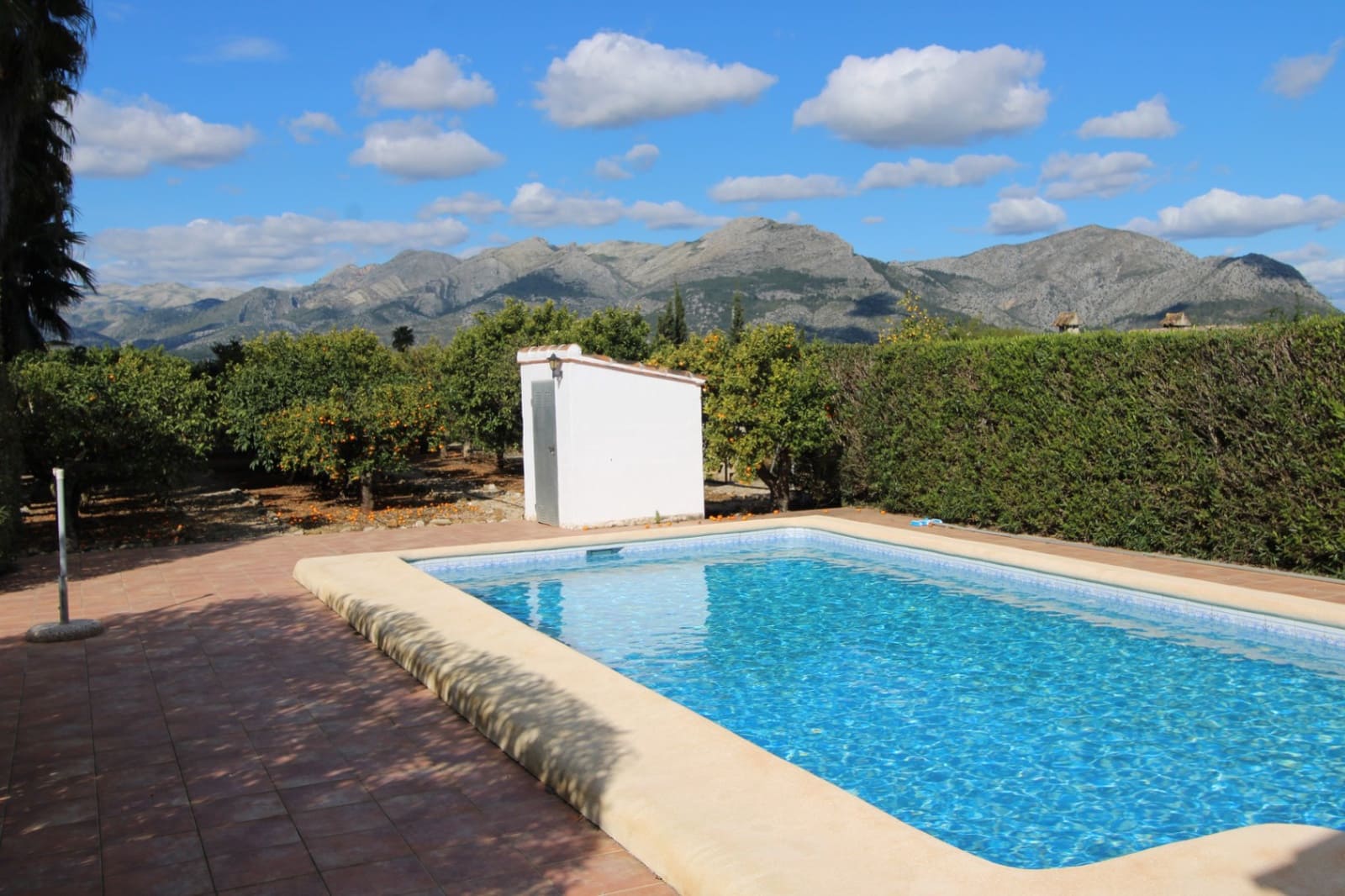 4 bedroom Villa for sale in Benidoleig with pool garage - € 575,000 (Ref: 9714401)