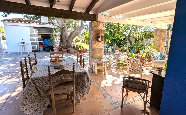 5 chambre Villa/Maison à vendre à Javea / Xabia avec piscine garage - 649 000 € (Ref: 9721110)