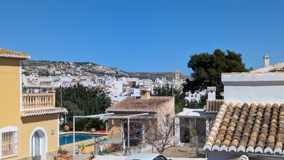 5 chambre Villa/Maison à vendre à Javea / Xabia avec piscine garage - 649 000 € (Ref: 9721110)