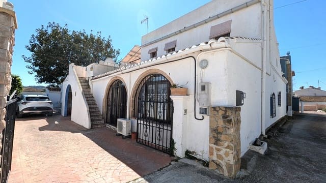 5 chambre Villa/Maison à vendre à Centro ciudad, Javea / Xàbia avec piscine garage - 649 000 € (Ref: 9721110)