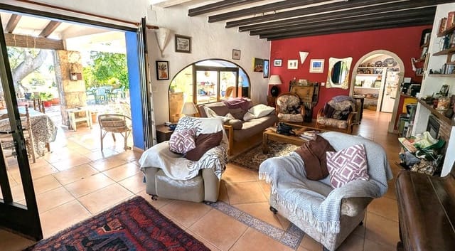 5 chambre Villa/Maison à vendre à Centro ciudad, Javea / Xàbia avec piscine garage - 649 000 € (Ref: 9721110)