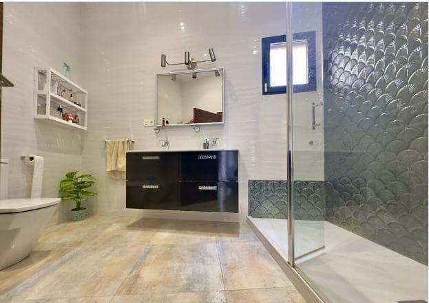 4 quarto Moradia para venda em Pilar de la Horadada com piscina - 595 000 € (Ref: 9721438)