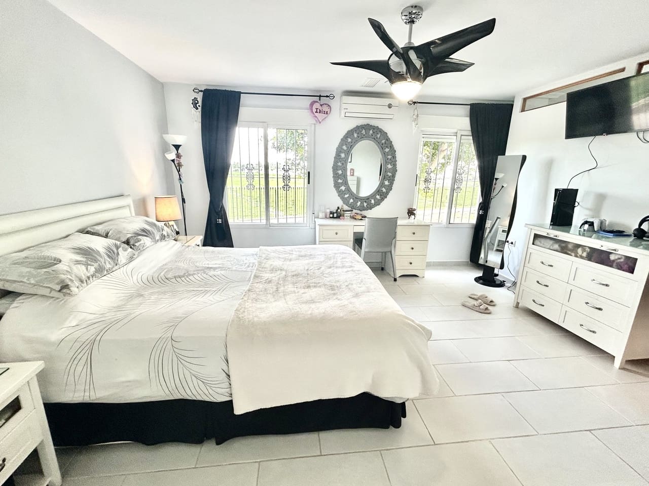 4 Zimmer Villa zu verkaufen in Catral mit Garage - 549.000 € (Ref: 9721439)