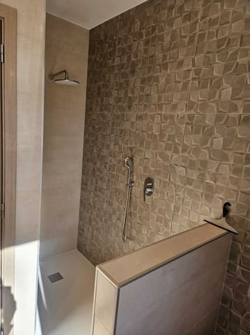 4 quarto Moradia para venda em El Chaparral - La Siesta - La Torreta, Torrevieja com garagem - 780 000 € (Ref: 9721441)