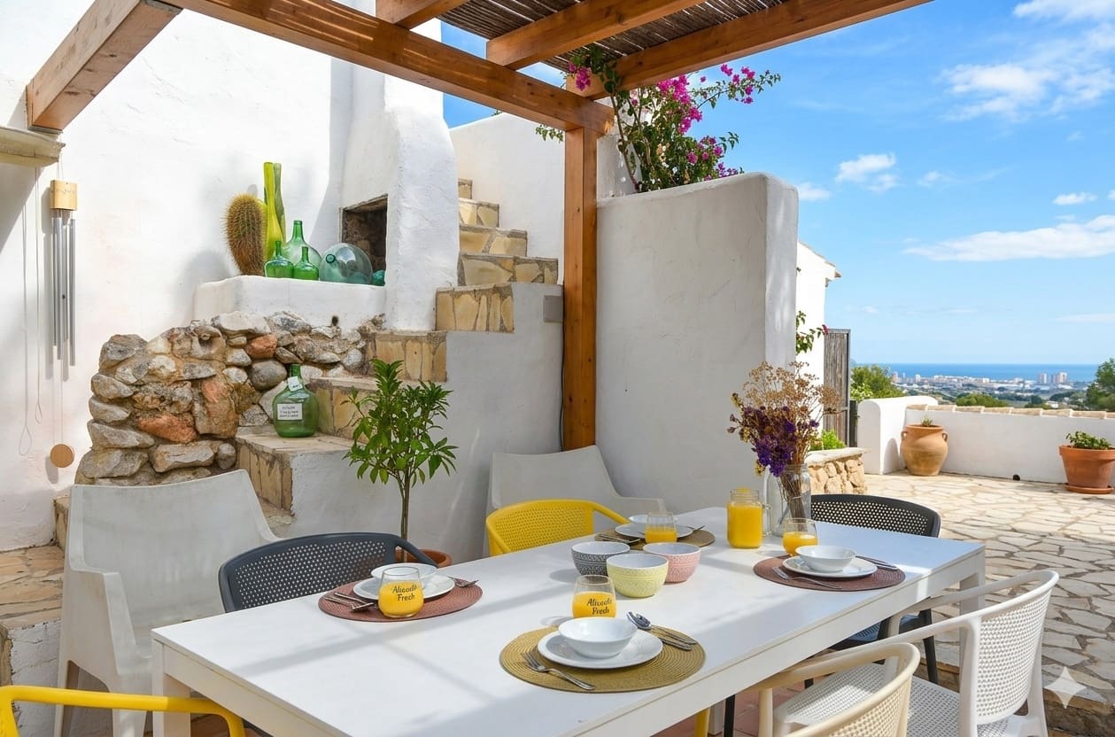 2 slaapkamer Villa te koop in Benissa met zwembad - € 590.000 (Ref: 9729516)