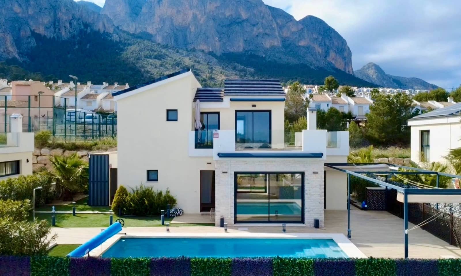 3 sypialnia Willa na sprzedaż w Polop - 575 000 € (Ref: 9729518)