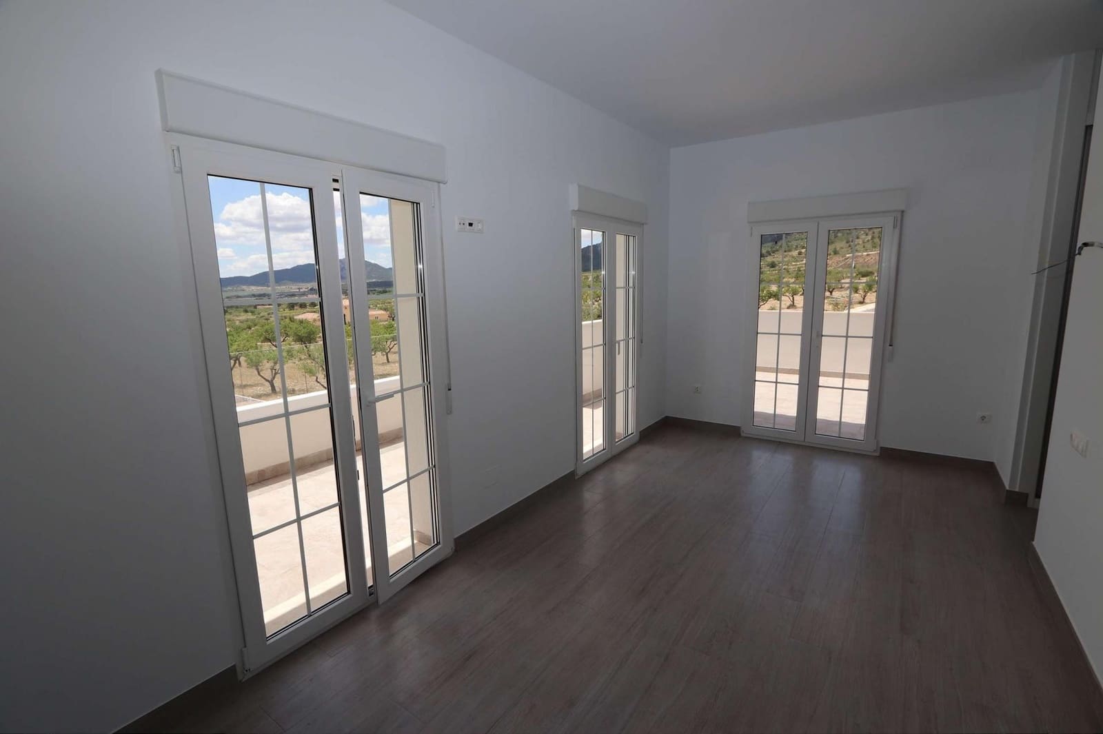 4 bedroom Villa for sale in Pinoso with pool - € 547,000 (Ref: 9729782)