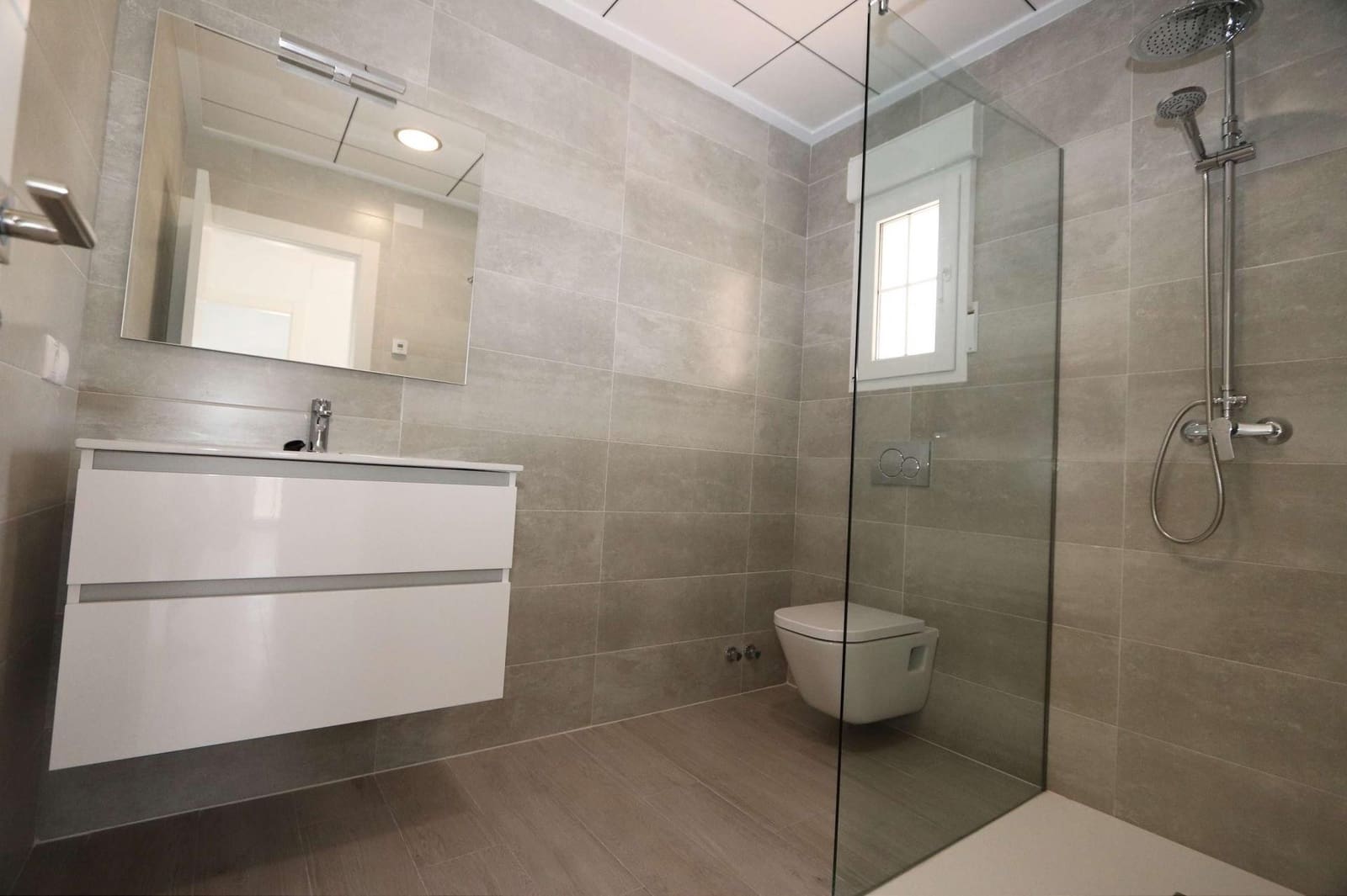 4 bedroom Villa for sale in Pinoso with pool - € 547,000 (Ref: 9729782)