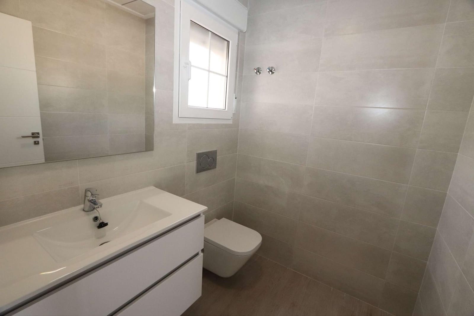 4 bedroom Villa for sale in Pinoso with pool - € 547,000 (Ref: 9729782)