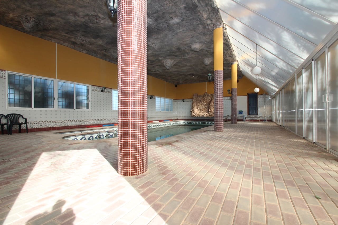 6 bedroom Finca/Country House for sale in La Murada - € 1,499,000 (Ref: 9735975)