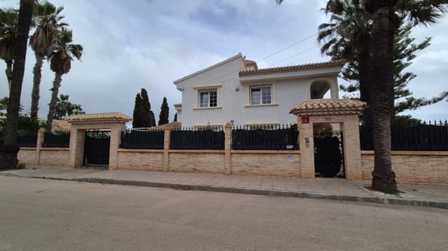 Chalet de 7 habitaciones en Cabo Roig, Orihuela en venta con garaje - 1.490.000 € (Ref: 9735977)