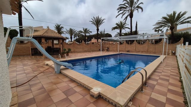 Chalet de 7 habitaciones en Cabo Roig, Orihuela en venta con garaje - 1.490.000 € (Ref: 9735977)