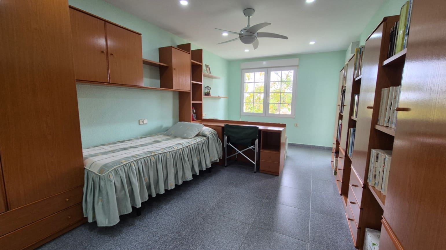 Chalet de 7 habitaciones en Orihuela en venta con garaje - 1.490.000 € (Ref: 9735977)